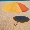 das Bild zu 'beach umbrella' auf Deutsch